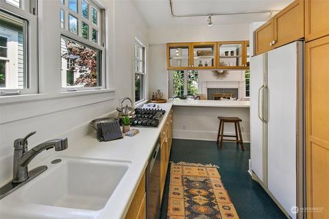 2027 26th Ave E, Seattle, WA 98112 photo 11