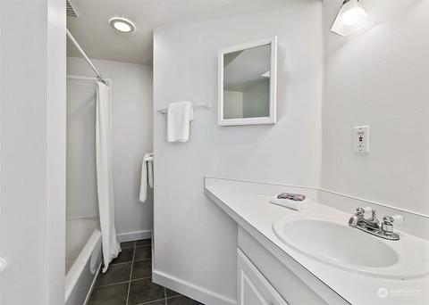 2027 26th Ave E, Seattle, WA 98112 photo 21
