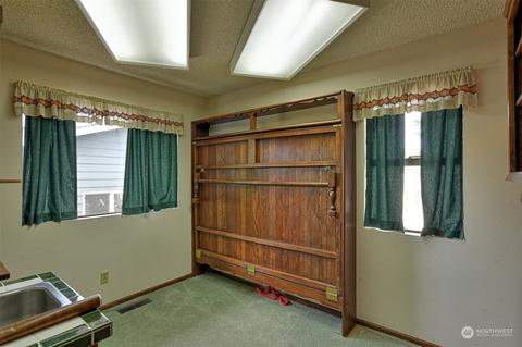 1709 38th St, Everett, WA 98201 photo 9