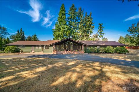 2435 Mchugh Ave, Enumclaw, WA 98022