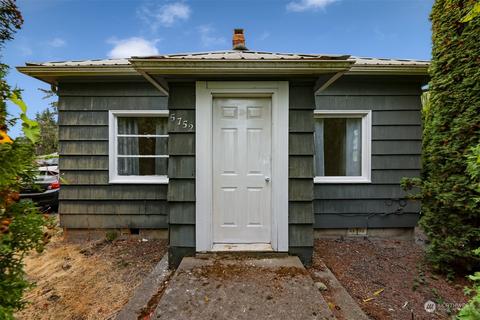 5752 Second Ave, Ferndale, WA 98248