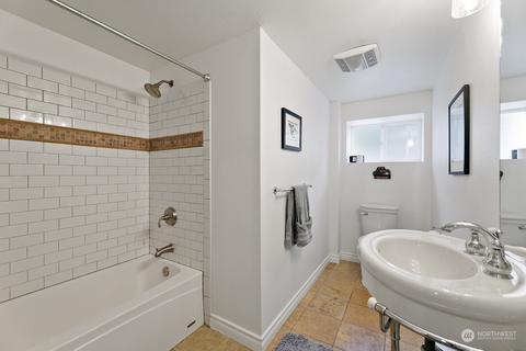 1916 25th Ave E, Seattle, WA 98112 photo 32