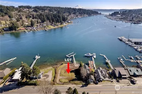 9025 N Harborview Dr, Gig Harbor, WA 98332