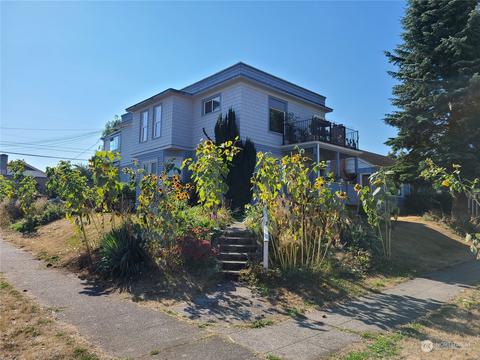 624 E Harrison St, Tacoma, WA 98404