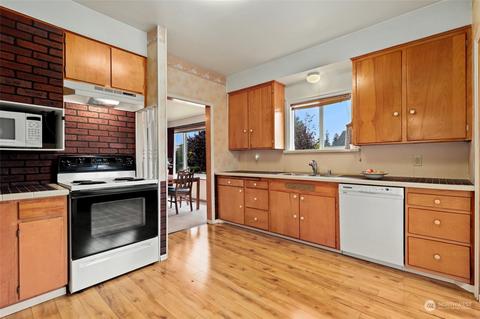 2920 Leonard Dr, Everett, WA 98201 photo 8