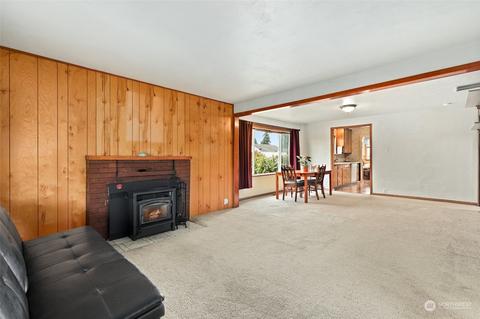 2920 Leonard Dr, Everett, WA 98201 photo 4