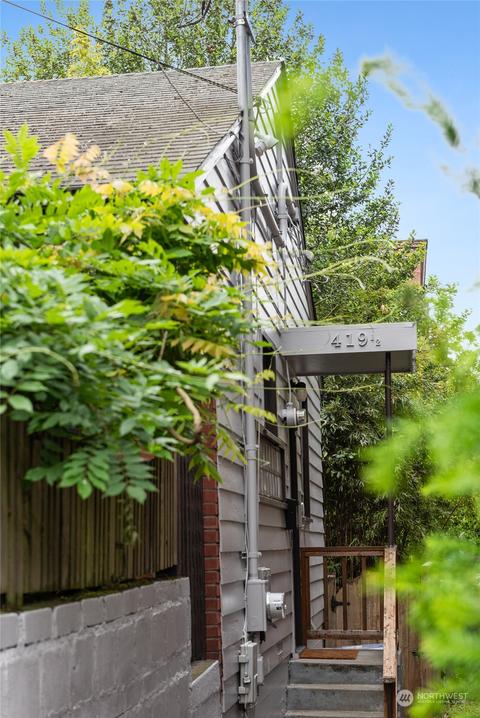 1419 E Olive St, Seattle, WA 98122 photo 5