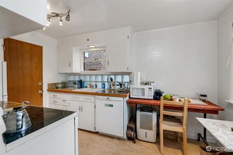 1419 E Olive St, Seattle, WA 98122 photo 17