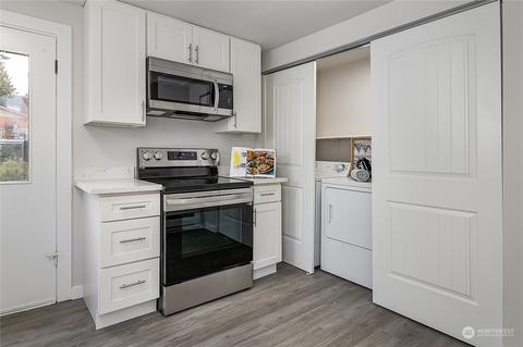 9032 15th Ave SW, Seattle, WA 98106 photo 13
