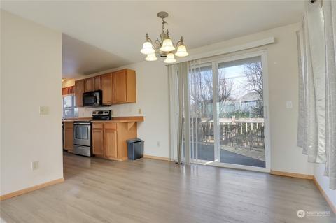 423 Jewell St, Enumclaw, WA 98022 photo 8