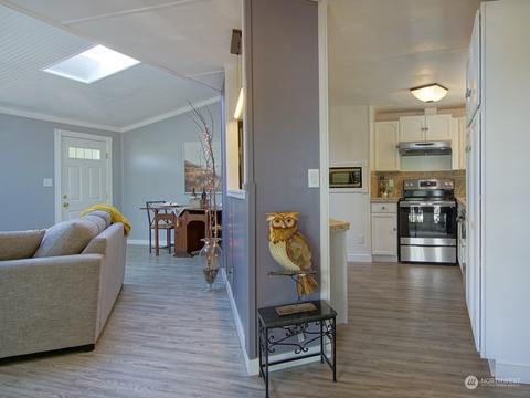 100 E Sea Breeze Dr, Grapeview, WA 98546 photo 7