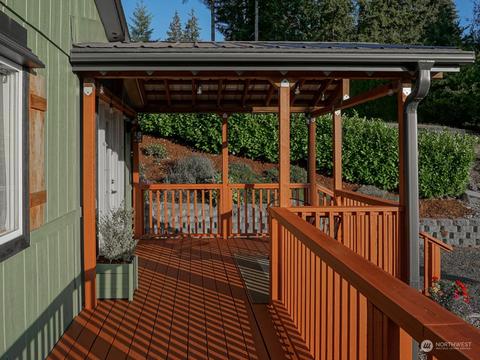 100 E Sea Breeze Dr, Grapeview, WA 98546 photo 3