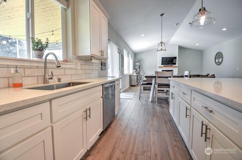 701 S Tipsoo Loop, Rainier, WA 98576 photo 12