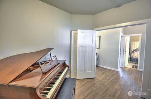 701 S Tipsoo Loop, Rainier, WA 98576 photo 27