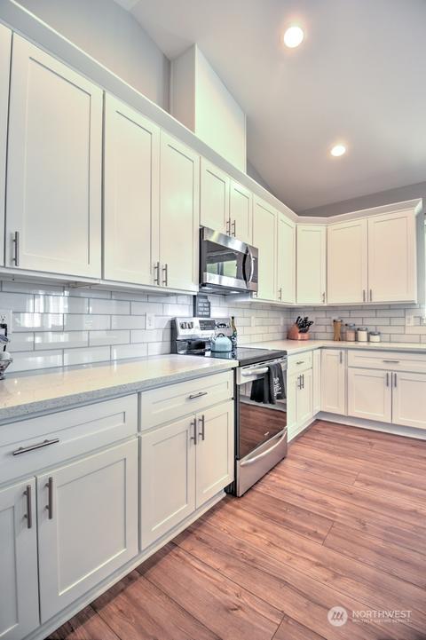701 S Tipsoo Loop, Rainier, WA 98576 photo 9