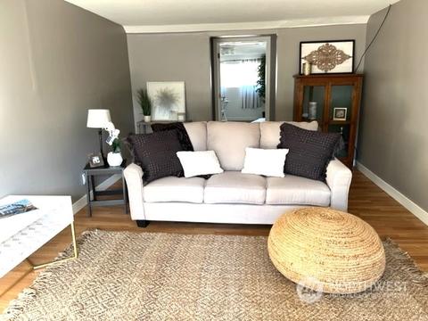 607 E Chestnut St, Walla Walla, WA 99362 photo 2