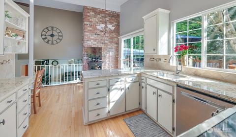 11909 NE 159th St, Bothell, WA 98011 photo 9