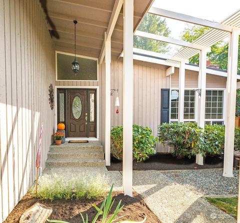 11909 NE 159th St, Bothell, WA 98011 photo 2
