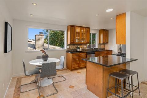 10819 NE 154th Ct, Bothell, WA 98011 photo 5