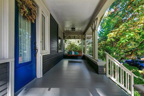 1237 18th Ave E, Seattle, WA 98112 photo 4