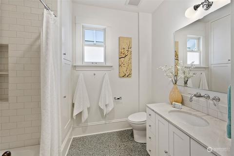 1237 18th Ave E, Seattle, WA 98112 photo 24