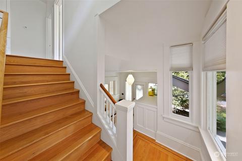 1237 18th Ave E, Seattle, WA 98112 photo 27