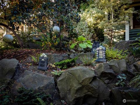 1237 18th Ave E, Seattle, WA 98112 photo 37