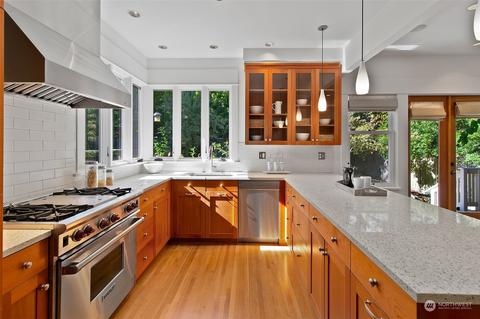 1237 18th Ave E, Seattle, WA 98112 photo 14