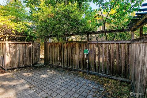 1237 18th Ave E, Seattle, WA 98112 photo 36