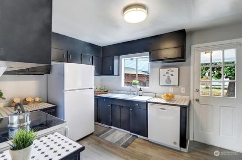 1718 Rockefeller Ave, Everett, WA 98201 photo 7