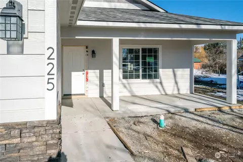 225 Simpson St, Mansfield, WA 98830