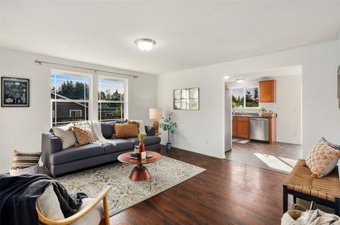 2394 Gordon Dr, Ferndale, WA 98248 photo 3