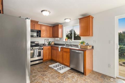 2394 Gordon Dr, Ferndale, WA 98248 photo 13