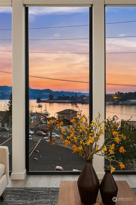 111 E Hamlin St, Seattle, WA 98102 photo 8