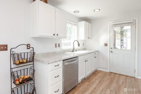 204 Seattle St E, Rainier, WA 98576 photo 21
