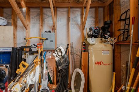 204 Seattle St E, Rainier, WA 98576 photo 11
