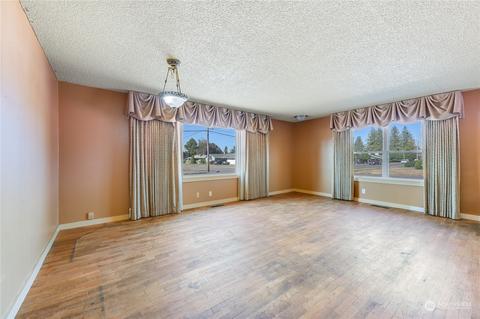 2346 Initial Ave, Enumclaw, WA 98022 photo 3