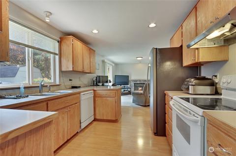 16103 21st Ave E, Tacoma, WA 98445 photo 11