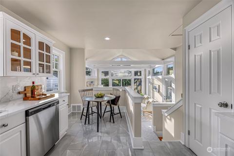 2057 41st Ave E, Seattle, WA 98112 photo 18