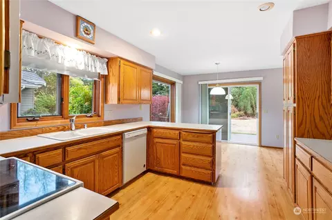 6891 Raspberry Dr, Everson, WA 98247 photo 11