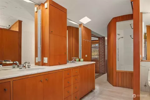 608 34th Ave E, Seattle, WA 98112 photo 24