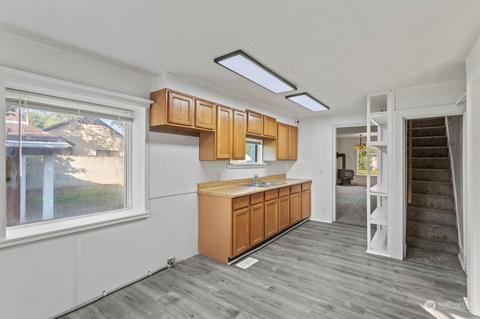 1712 E Olympic Ave, Spokane, WA 99207 photo 13