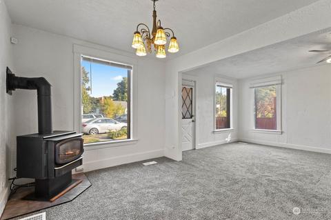 1712 E Olympic Ave, Spokane, WA 99207 photo 9
