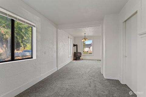 1712 E Olympic Ave, Spokane, WA 99207 photo 11