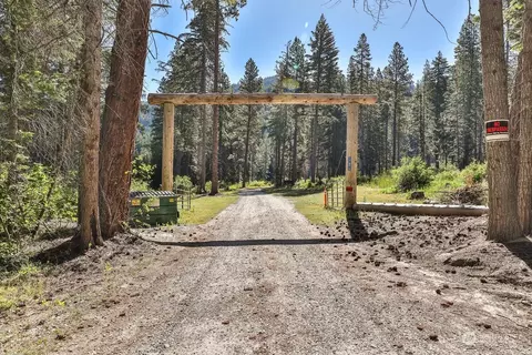 186 Natapoc Ln, Leavenworth, WA 98826