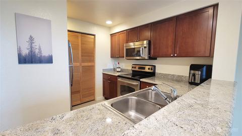 1311 12th Ave S #E402, Seattle, WA 98144 photo 8