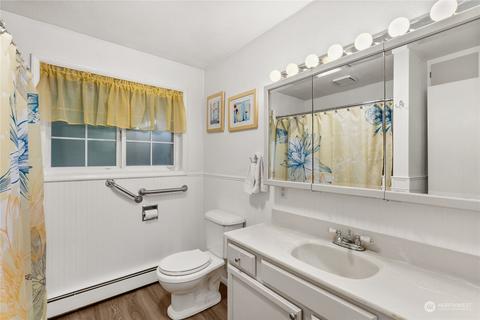 813 NE 2nd St, Winlock, WA 98596 photo 17