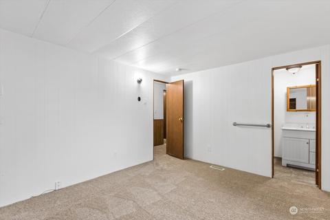 12806 NE 189th St, Bothell, WA 98011 photo 15