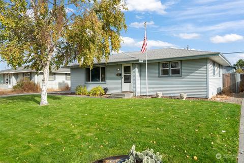 230 NE Ivy St, Ephrata, WA 98823