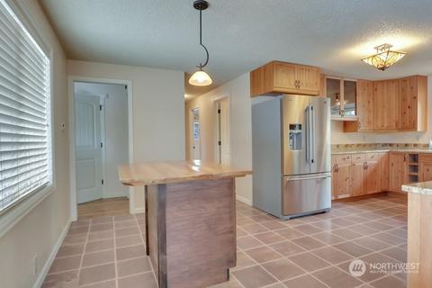 23815 SE 448th St, Enumclaw, WA 98022 photo 4